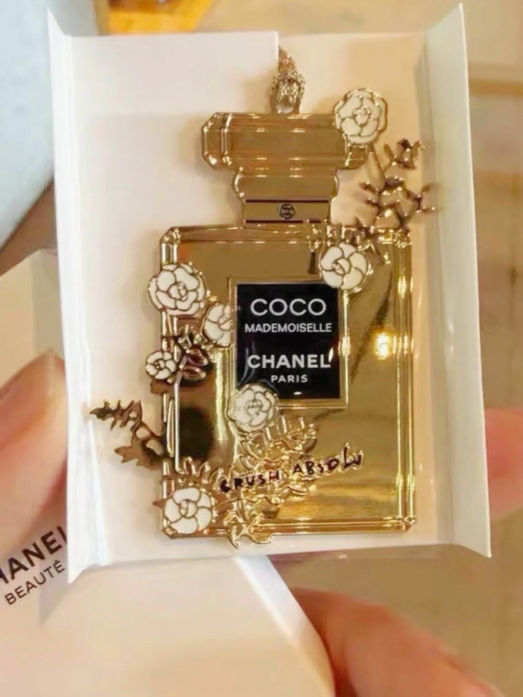 Chanel  pendant